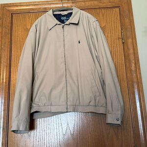 Men’s lightweight jacket.